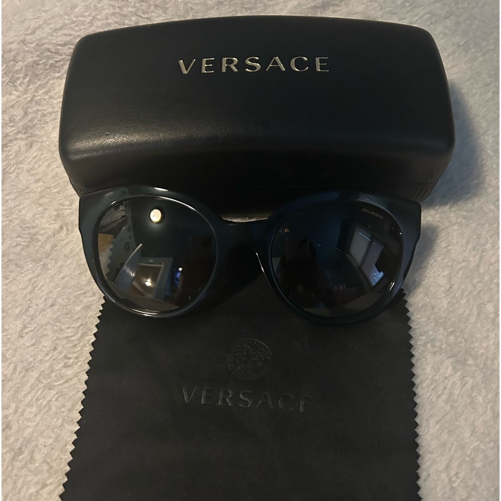 Versace Retro Cateye sunglasses!
